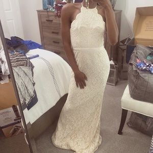 Lulus - XS - White Lace Maxi Dress